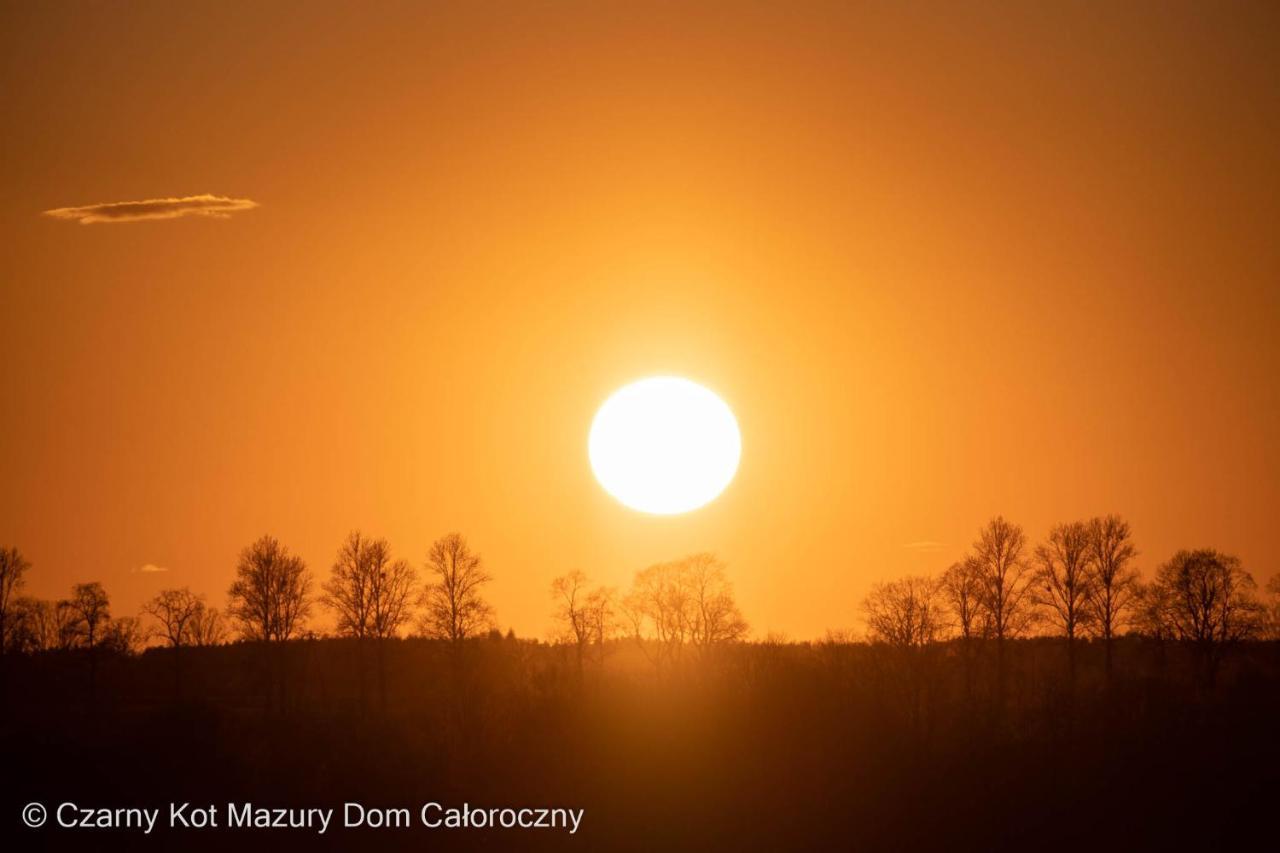 Malkinie Czarny Kot Mazury Dom Caloroczny 빌라 외부 사진